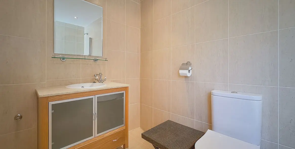 Sale of detached villa in Cerros del Aguila 44