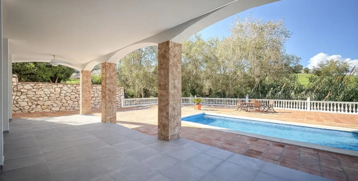 Sale of detached villa in Cerros del Aguila 47