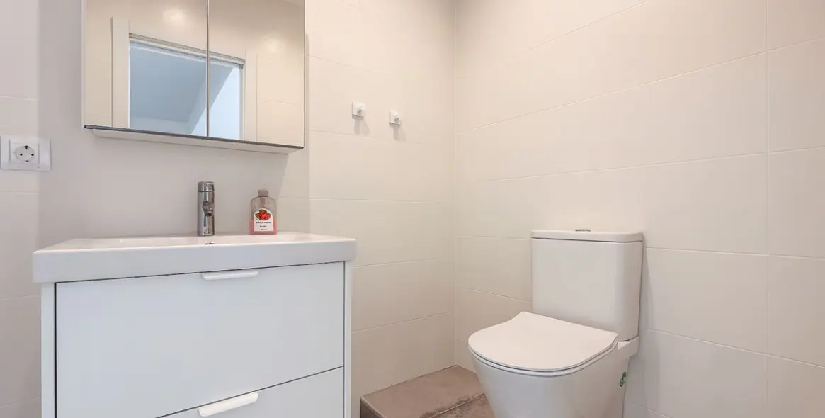 Sale of detached villa in Cerros del Aguila 52