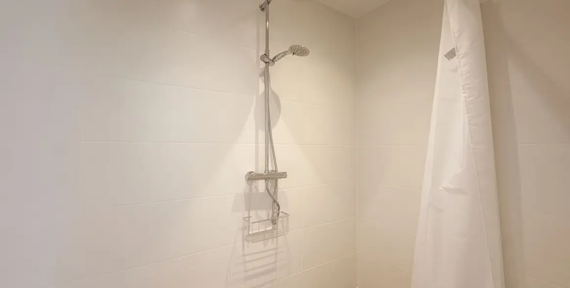 Sale of detached villa in Cerros del Aguila 53