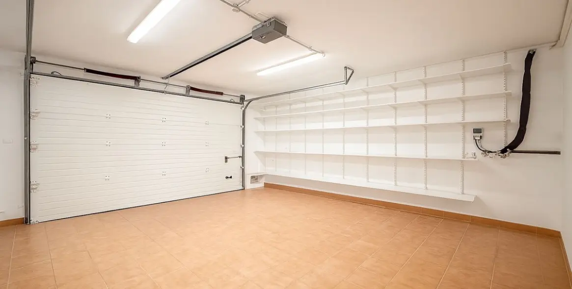 Sale of detached villa in Cerros del Aguila 58