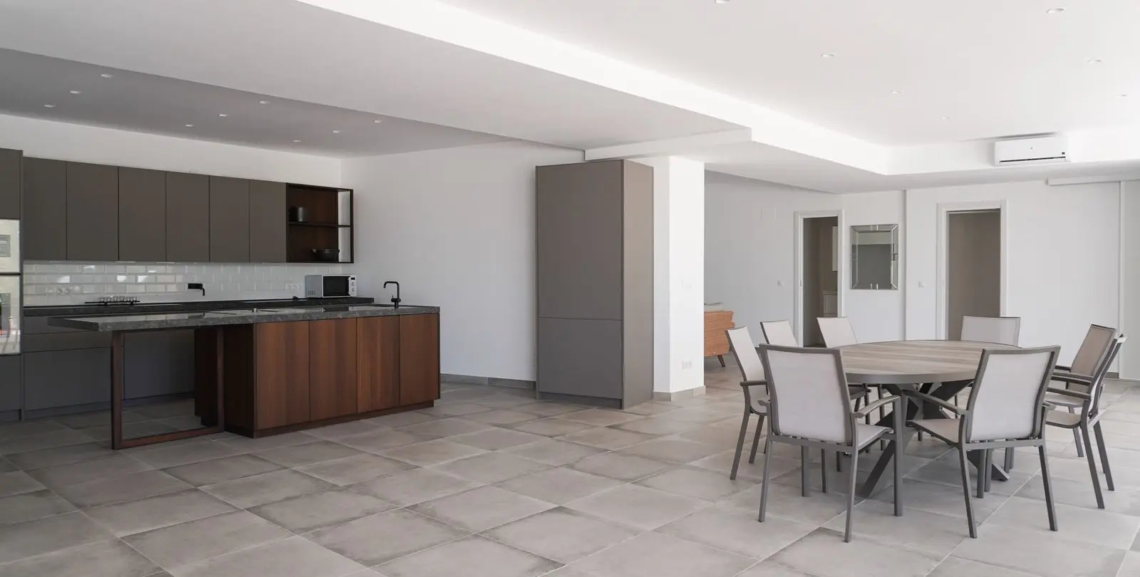 Продажа  отдельно стоящей виллы в Cerros del Aguila 42