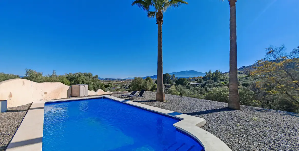 Venta de finca - cortijo en Coín 2