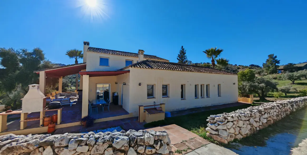 Venta de finca - cortijo en Coín 12