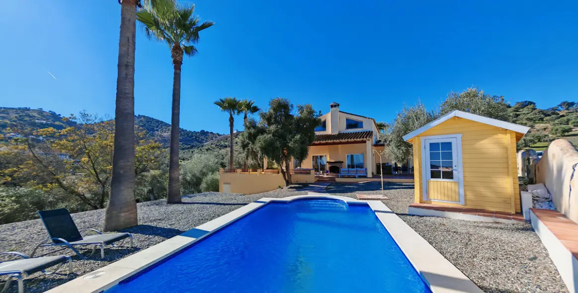 Venta de finca - cortijo en Coín 13