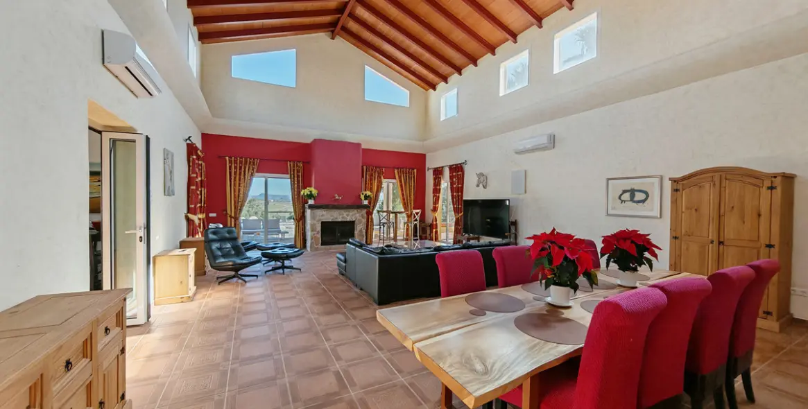 Venta de finca - cortijo en Coín 18