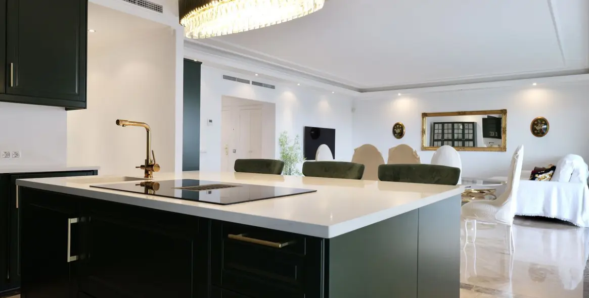 Short-term rent of penthouse in Puerto Banús 5