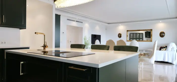 Short-term rent of penthouse in Puerto Banús 4