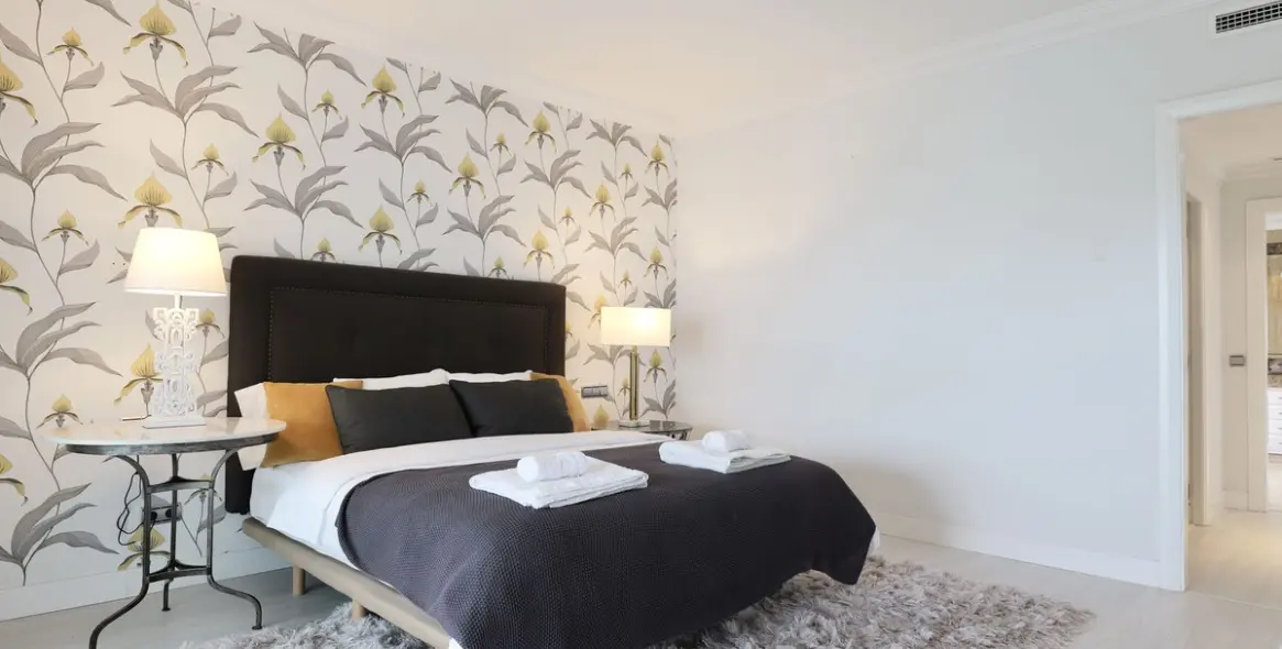 Short-term rent of penthouse in Puerto Banús 17