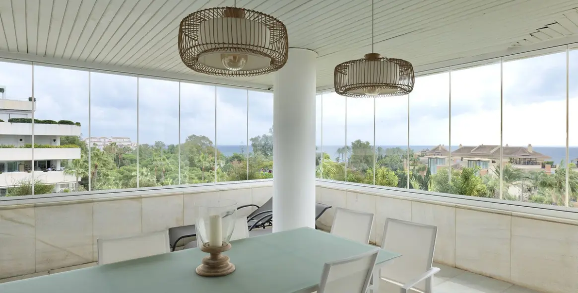 Short-term rent of penthouse in Puerto Banús 19