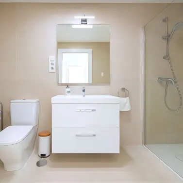 Long-term rent of middle floor apartment in Málaga