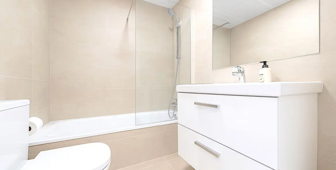 Long-term rent of middle floor apartment in Málaga 9