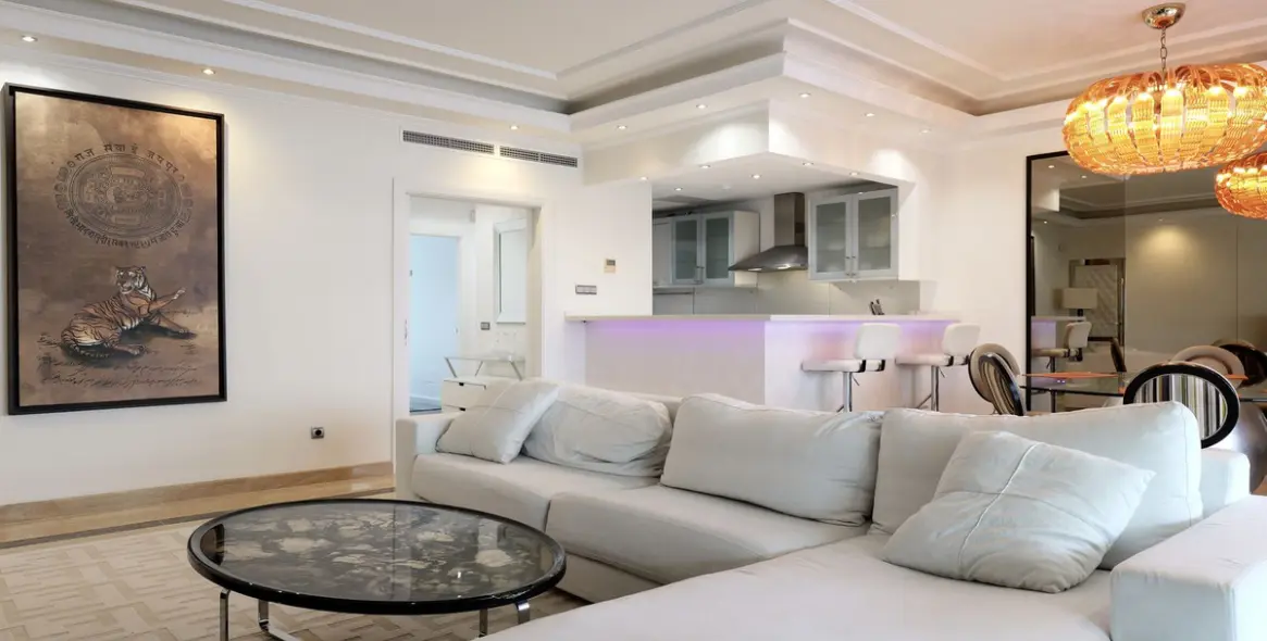 Long-term rent of penthouse in Puerto Banús 2