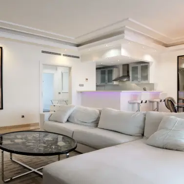 Long-term rent of penthouse in Puerto Banús