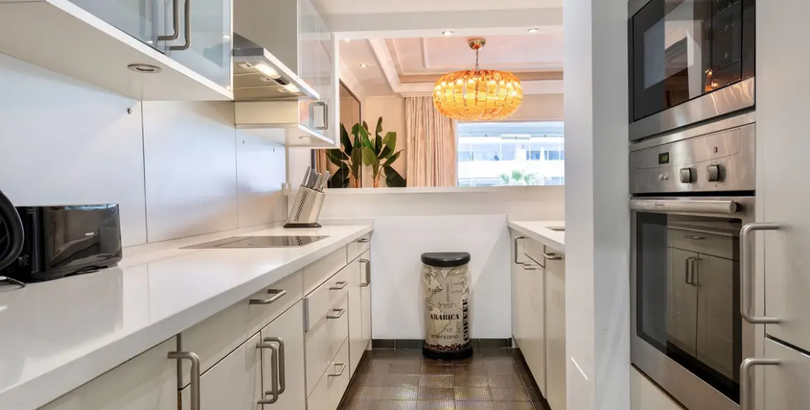 Long-term rent of penthouse in Puerto Banús 7