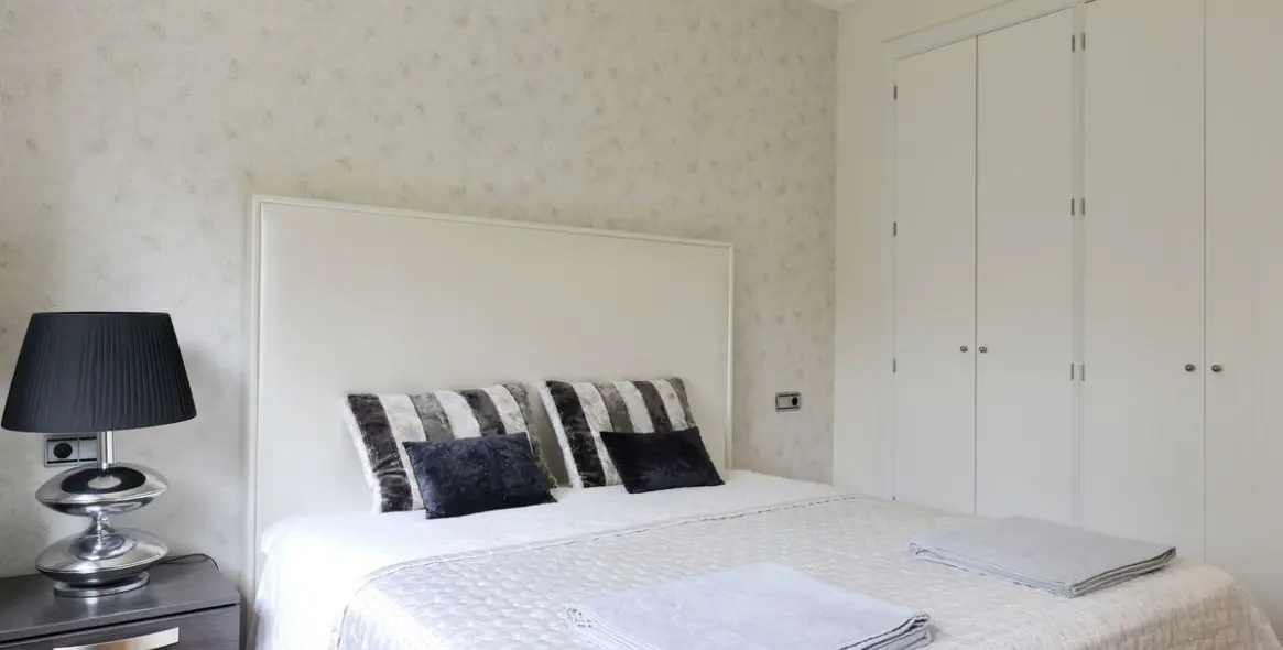 Long-term rent of penthouse in Puerto Banús 17