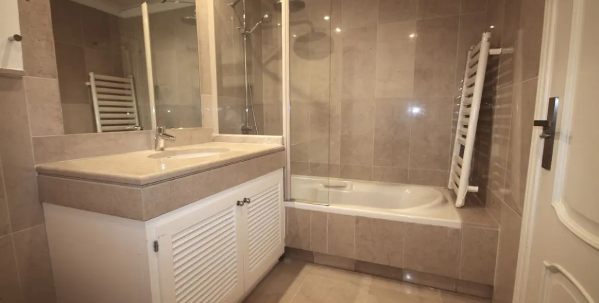 Long-term rent of ground floor apartment in Marbella 13