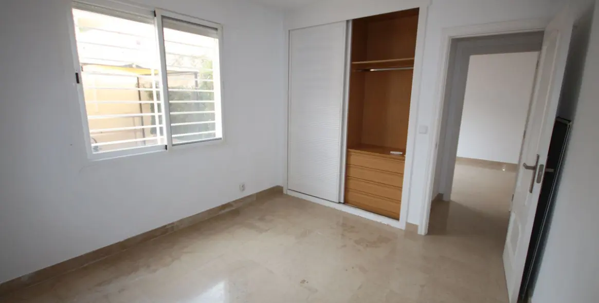 Long-term rent of ground floor apartment in Marbella 16