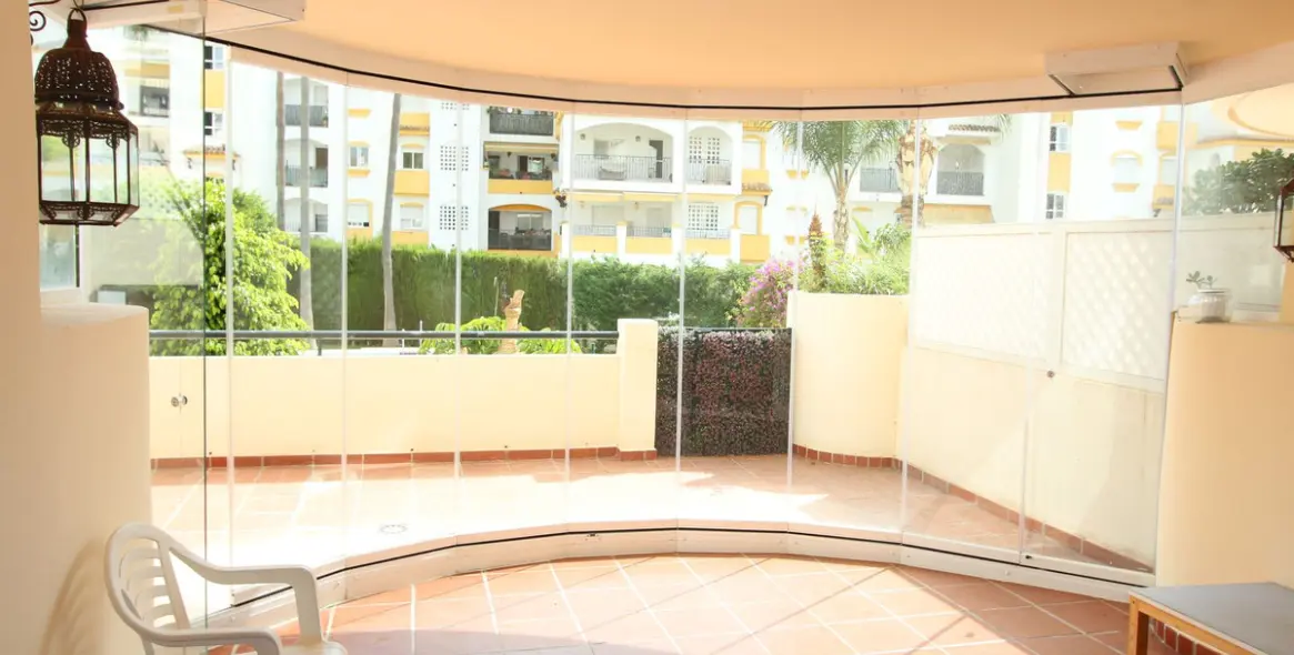 Долгосрочная аренда апартаментов на первом этаже в Marbella 21