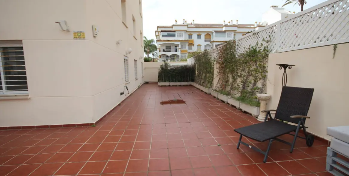 Долгосрочная аренда апартаментов на первом этаже в Marbella 23