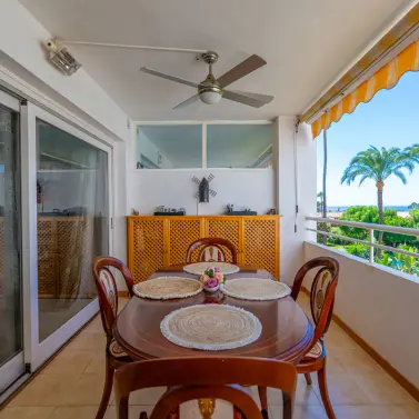 Sale of middle floor apartment in Atalaya