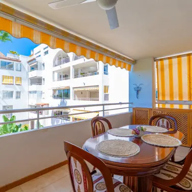 Sale of middle floor apartment in Atalaya