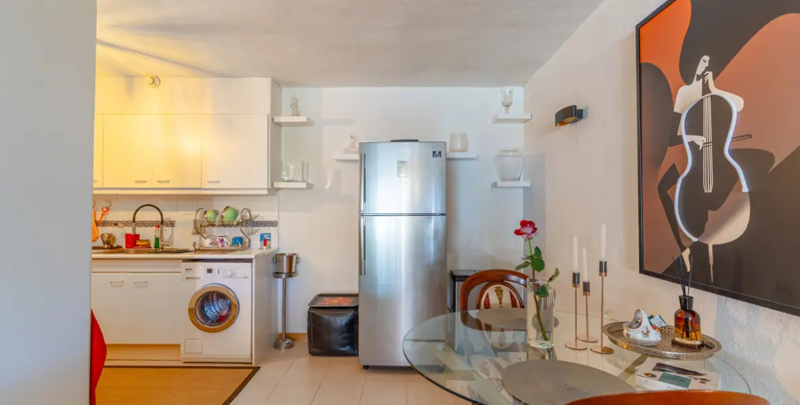 Sale of middle floor apartment in Atalaya 11