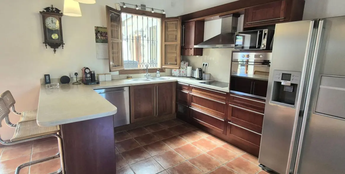 Продажа  отдельно стоящей виллы в Coín 12