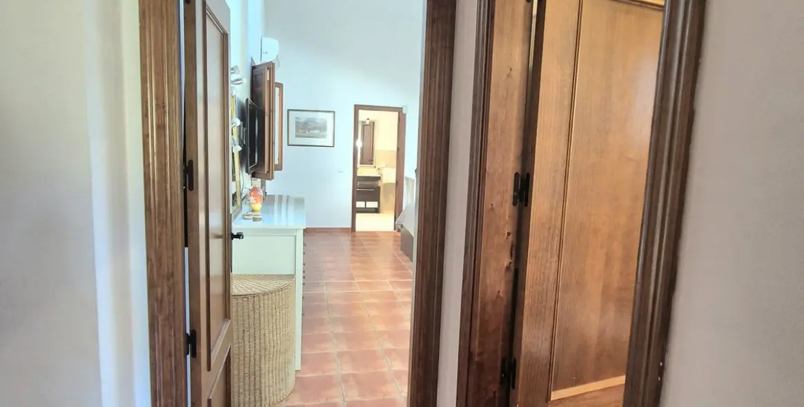 Продажа  отдельно стоящей виллы в Coín 13