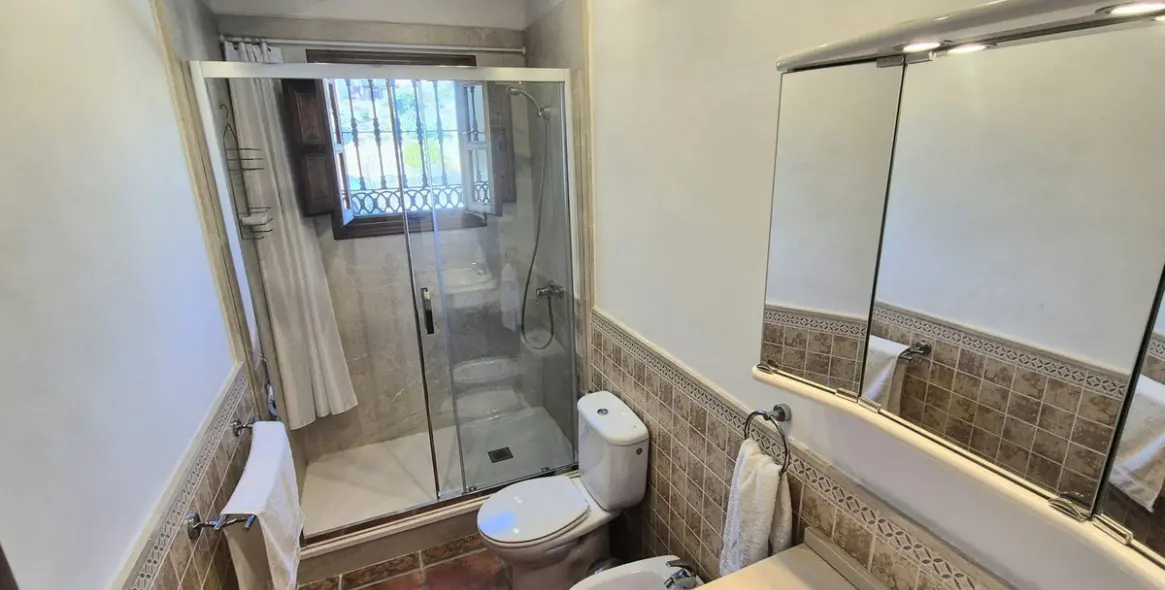 Продажа  отдельно стоящей виллы в Coín 17