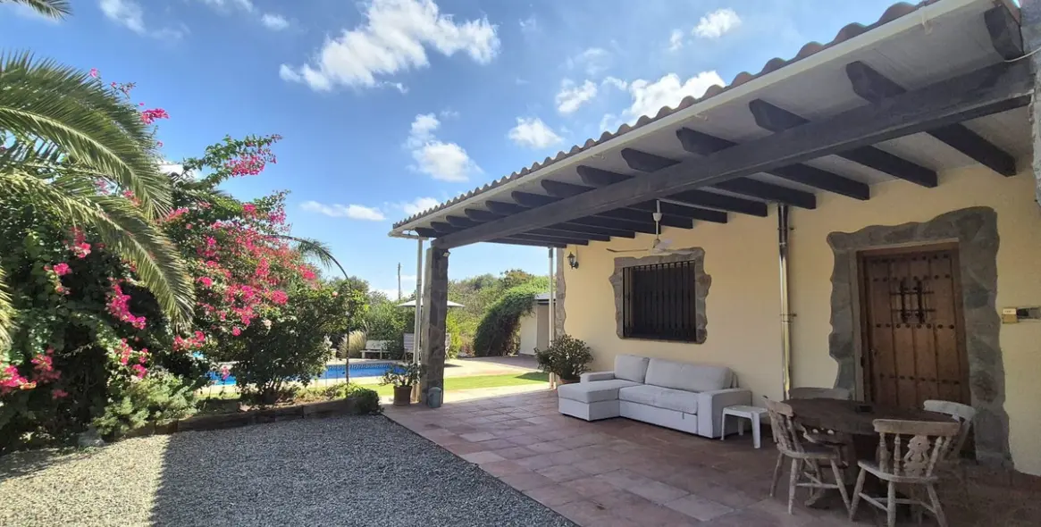 Продажа  отдельно стоящей виллы в Coín 33