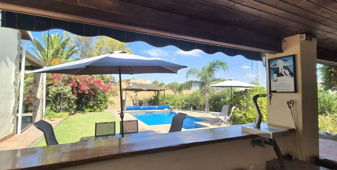 Продажа  отдельно стоящей виллы в Coín 47