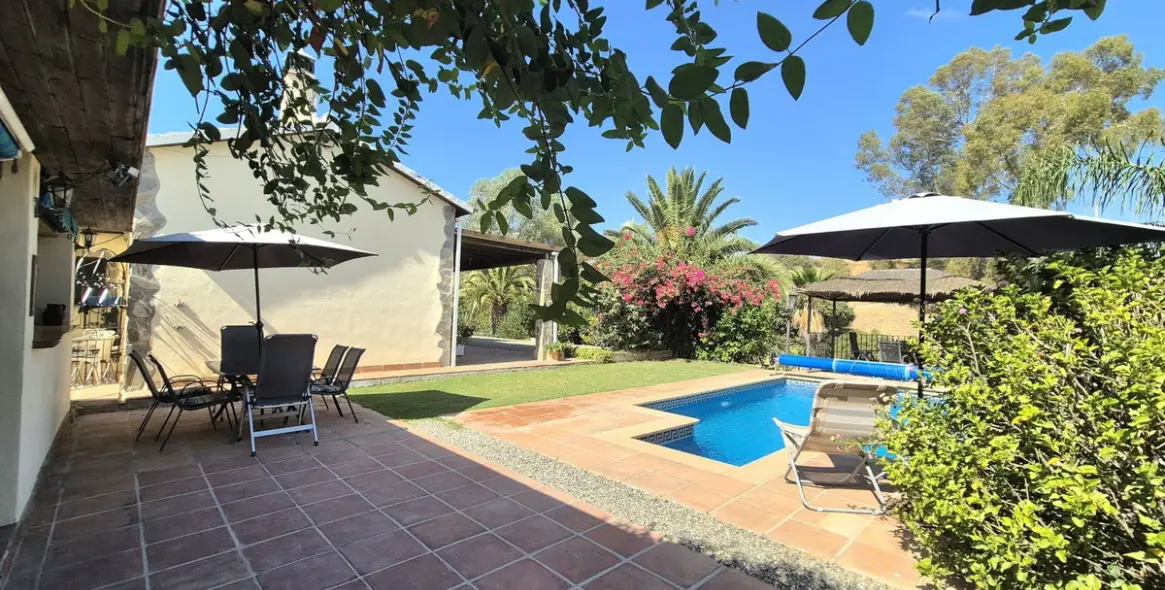 Продажа  отдельно стоящей виллы в Coín 49