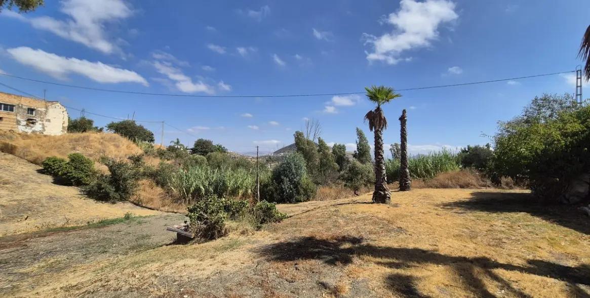 Продажа  отдельно стоящей виллы в Coín 60