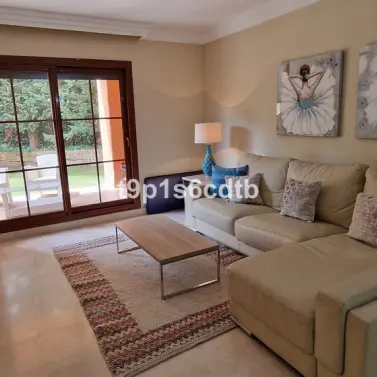 Продажа апартаментов на первом этаже в Benahavís