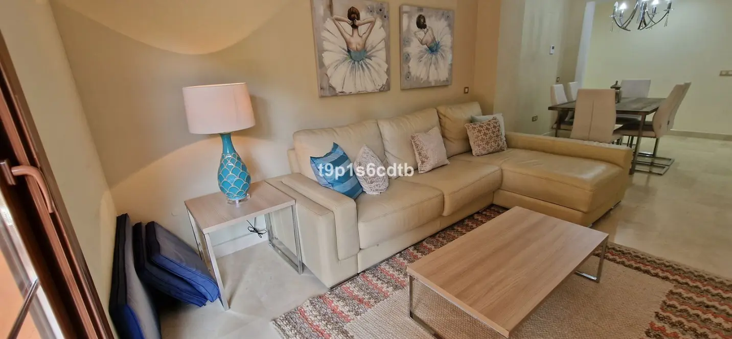 Sale of ground floor apartment in Benahavís 3