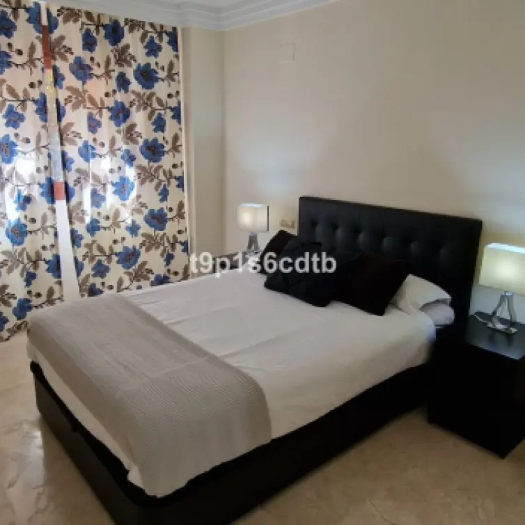 Sale of ground floor apartment in Benahavís