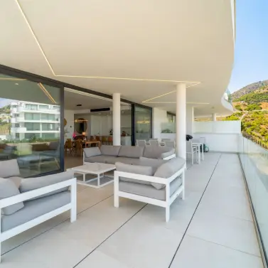 Продажа апартаментов на первом этаже в Fuengirola