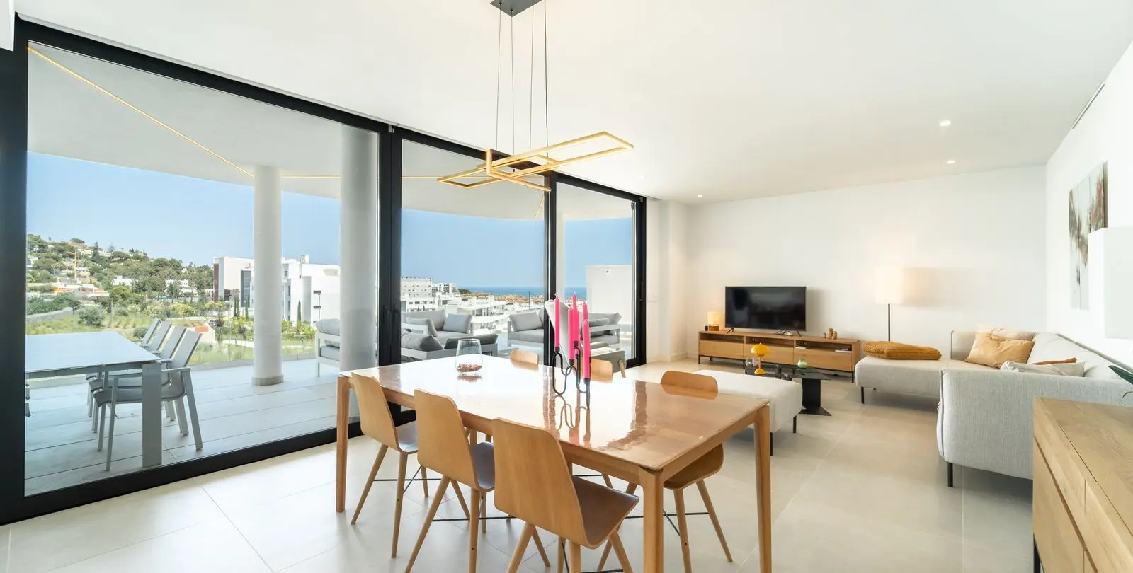 Sale of ground floor apartment in Higueron 1