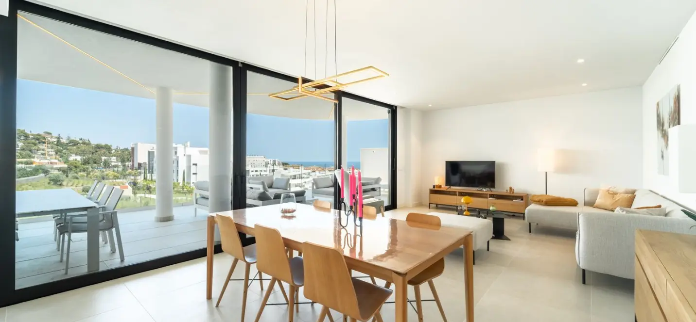 Sale of ground floor apartment in Higueron 0