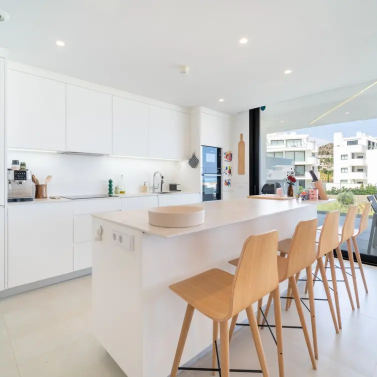 Sale of ground floor apartment in Higueron