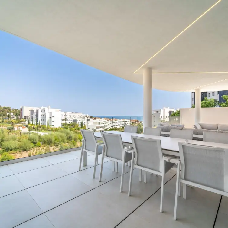 Sale of ground floor apartment in Higueron