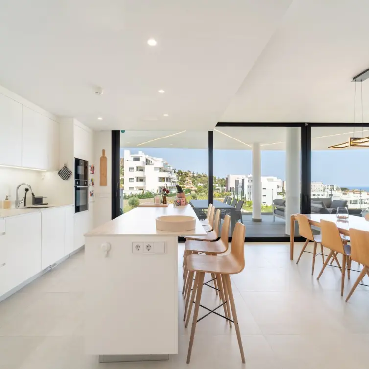 Sale of ground floor apartment in Higueron