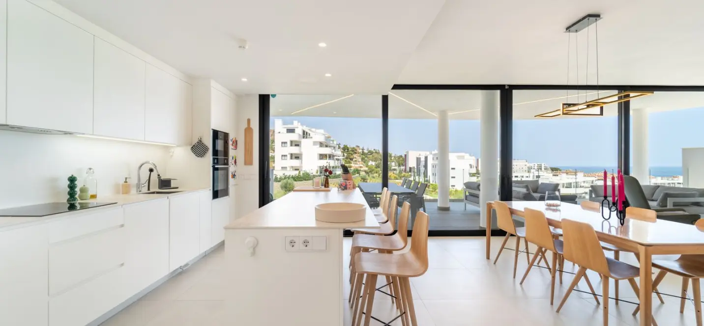 Sale of ground floor apartment in Higueron 3