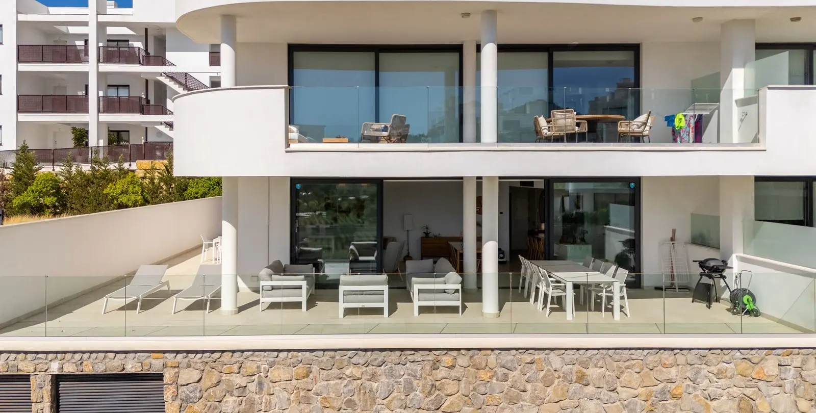 Sale of ground floor apartment in Higueron 14