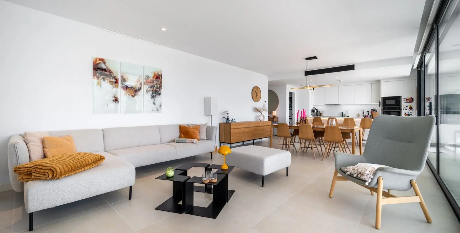 Sale of ground floor apartment in Higueron 16