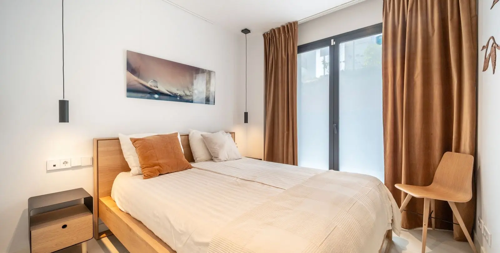 Sale of ground floor apartment in Higueron 26