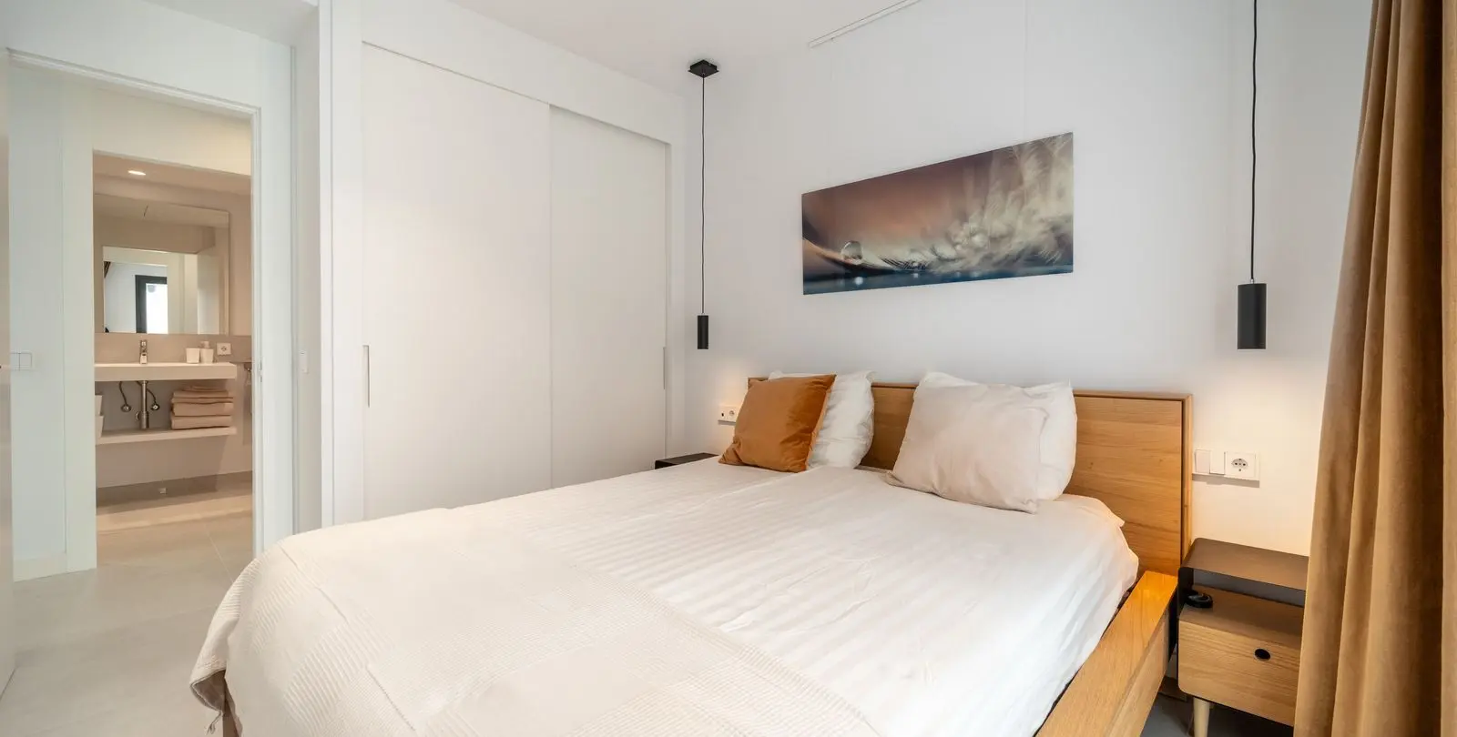 Sale of ground floor apartment in Higueron 28
