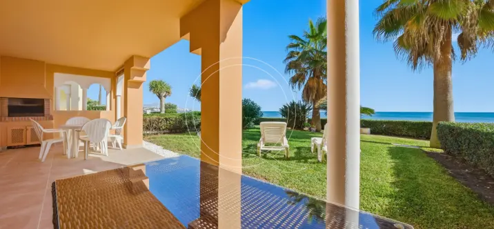 Продажа апартаментов на первом этаже в Estepona 2