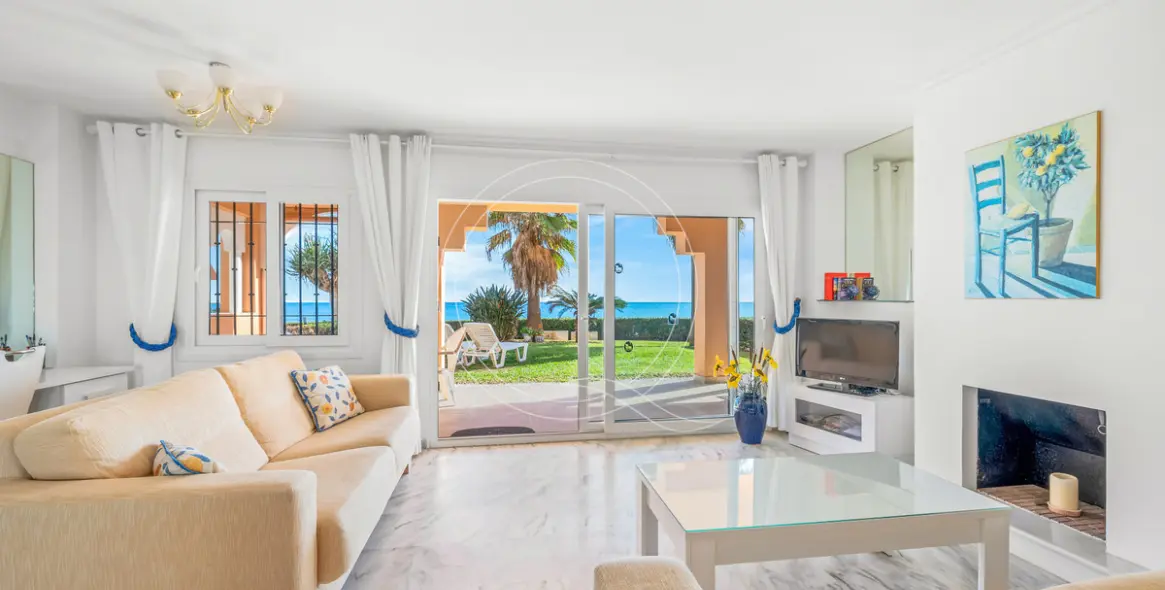 Venta de apartamento en planta baja en Estepona 7